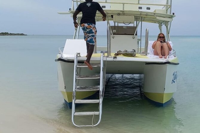 4HR-Halfday Private Fishing Tour in Gracebay - Fishing Off the Caicos Bank: your simple 4-hour game plan