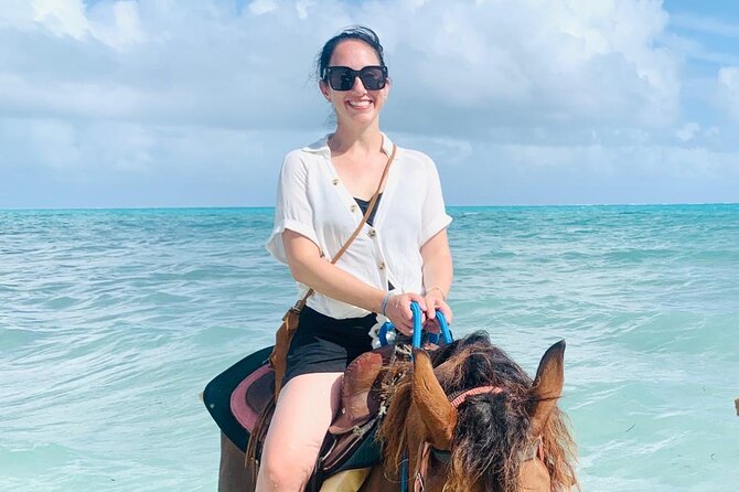 60-Minute Private Horseback Riding Experience in Turks and Caicos - Getting There Smoothly: Pickup, Meeting Point, and What to Plan For
