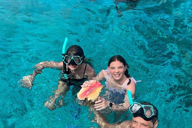 6HR-Private Provo Cays Exploration with Lunch - Long Bay Beach and La Famille Ghost Ship