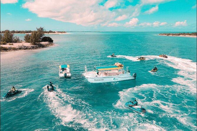 8HR Fullday Private Boat in Gracebay - Emerald Reef Snorkeling: Clear Water, Shallow Feel, and Real Sea Life