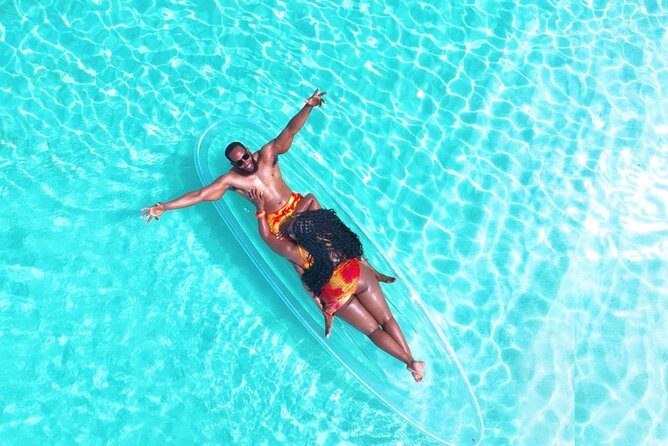Clear Kayak Drone Photography - Complimentary water and a 30-minute session: a small detail with real value