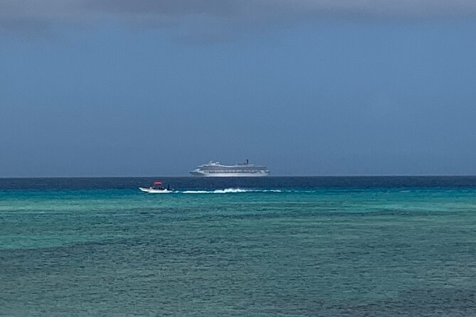 Fun day at Private Beach Bar&Grill/Grand Turk - Food and drinks at the beach bar: what’s included, and what to budget