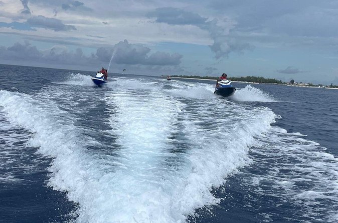 Grand Turk Jet Ski Rentals, AquaJets - Service quality in real life, professional crew vs equipment concerns