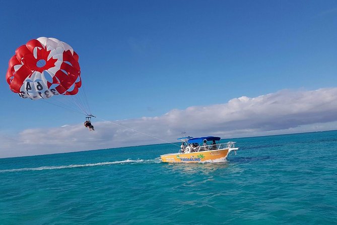 Key to the Sea Parasailing- Private Charter - How Safety Briefing and Takeoff Work From the Rear of the Boat