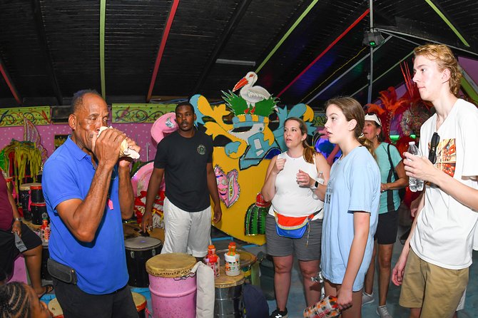 Love Buggy Island Tour with Lunch - Photo Stops for Scenery, Mansions, and “Wait, Stop Here”