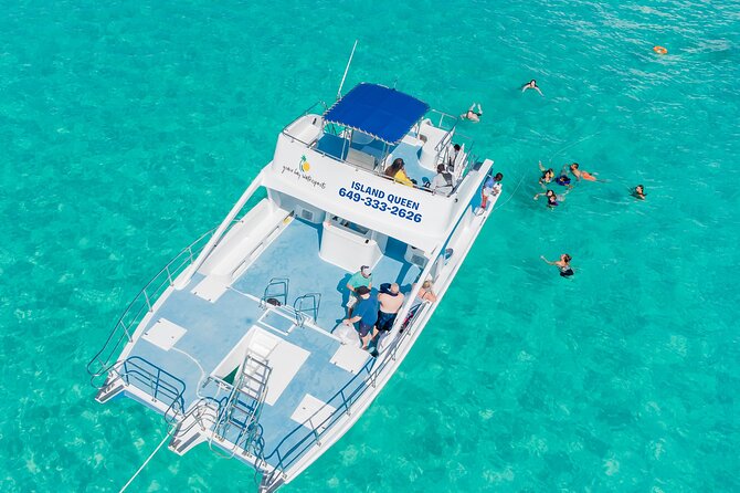 Private 7-Hour Catamaran Tour in Turks and Caicos - Grace Bay Cruise and the Soviet Shipwreck Quick Stop