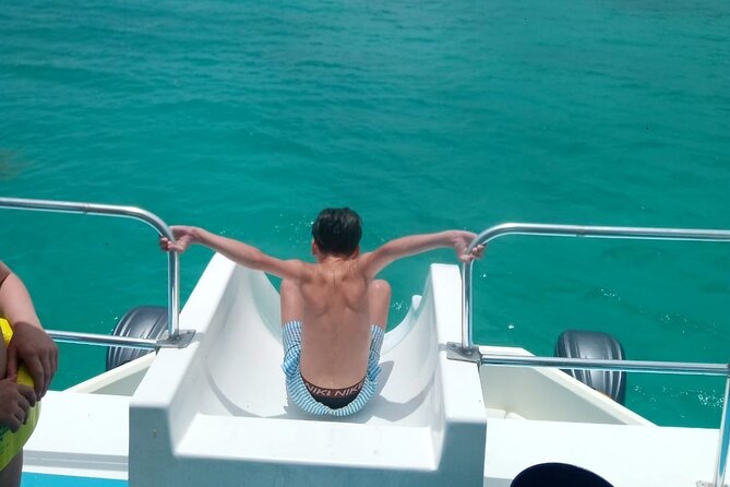 Private Boat Tour with Snorkeling and Beach BBQ - Beach BBQ lunch plus an open rum bar: value and atmosphere