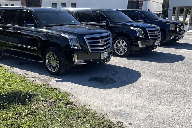 Private Luxury Airport Transportation RoundTrip - What About the Meeting Point?