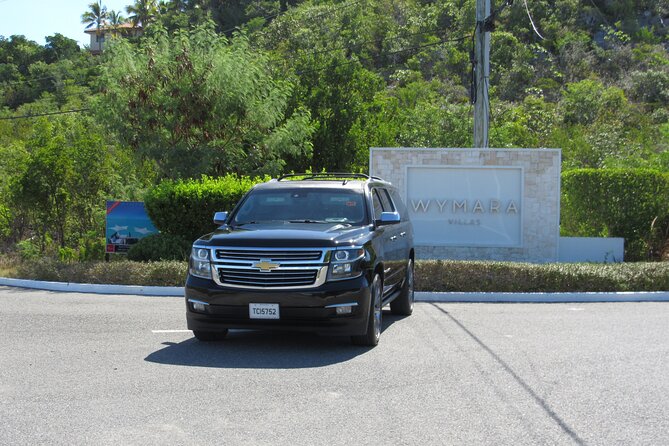 Private Luxury SUV Transfer Providenciales Airport (ONE WAY) - What the 30 Minutes Feels Like From the Driver’s Seat