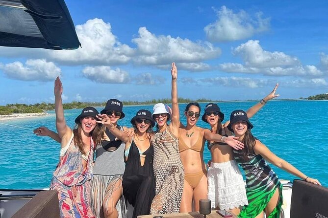 Private Morning Tour Fjord 38 Ben - Snorkel site and Mangrove Cay: where customization can add your favorite angle