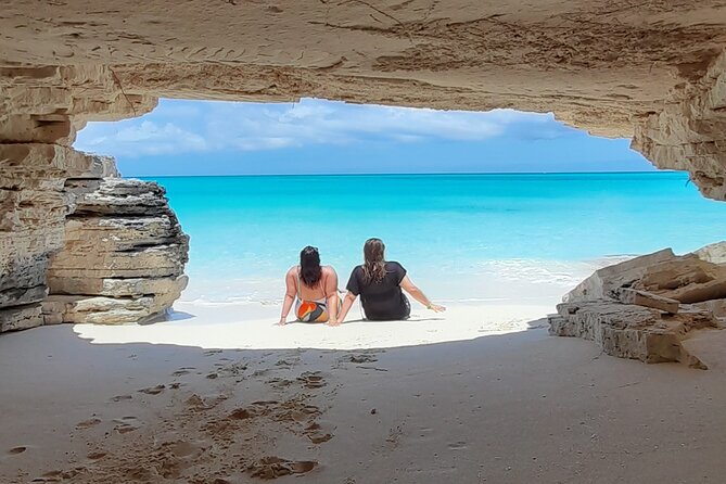 Private Reef, Beach and Sandbar Tour from Providenciales - Half Moon Bay sandbar walk: guided iguana spotting on shore