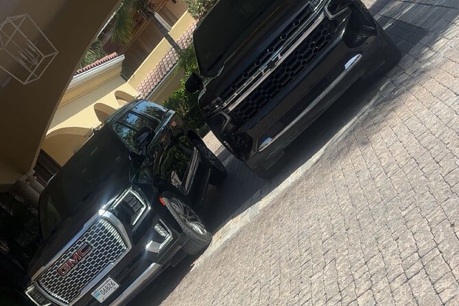 Private Roundtrip Transportation in Providenciales - Arrival pickup at the airport: find your driver fast