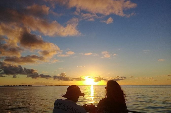 Private Sunset Cruise in Grace Bay - Comfort, Bathrooms, and What to Bring for a Smooth Evening