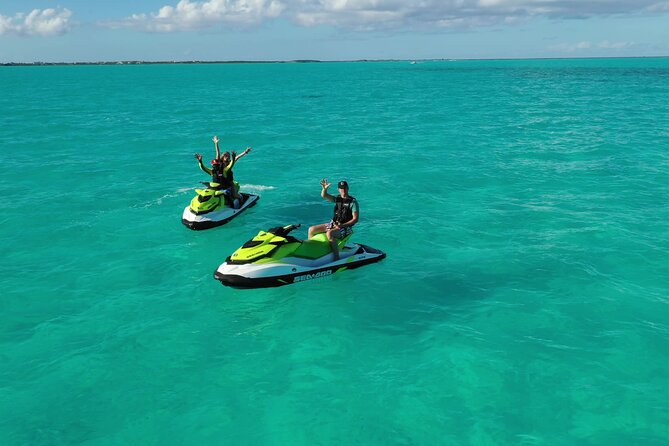 Shipwreck Adventure in Providenciales - The highlight moment: riding up close, and the jump options