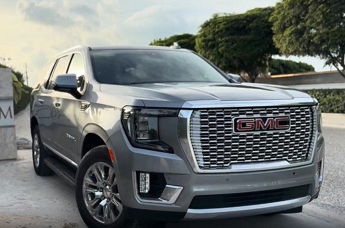 Turks and Caicos Private SUV Airport Transportation - When a driver can help, and when they keep it quiet